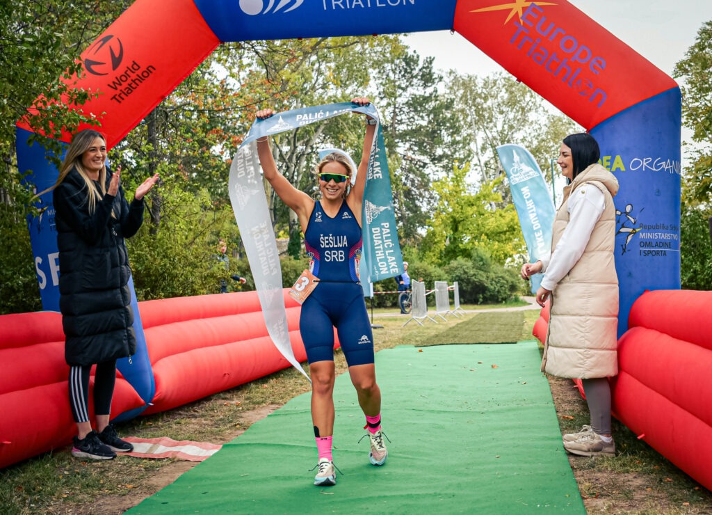natalija seslija pobednik palić lake duathlon